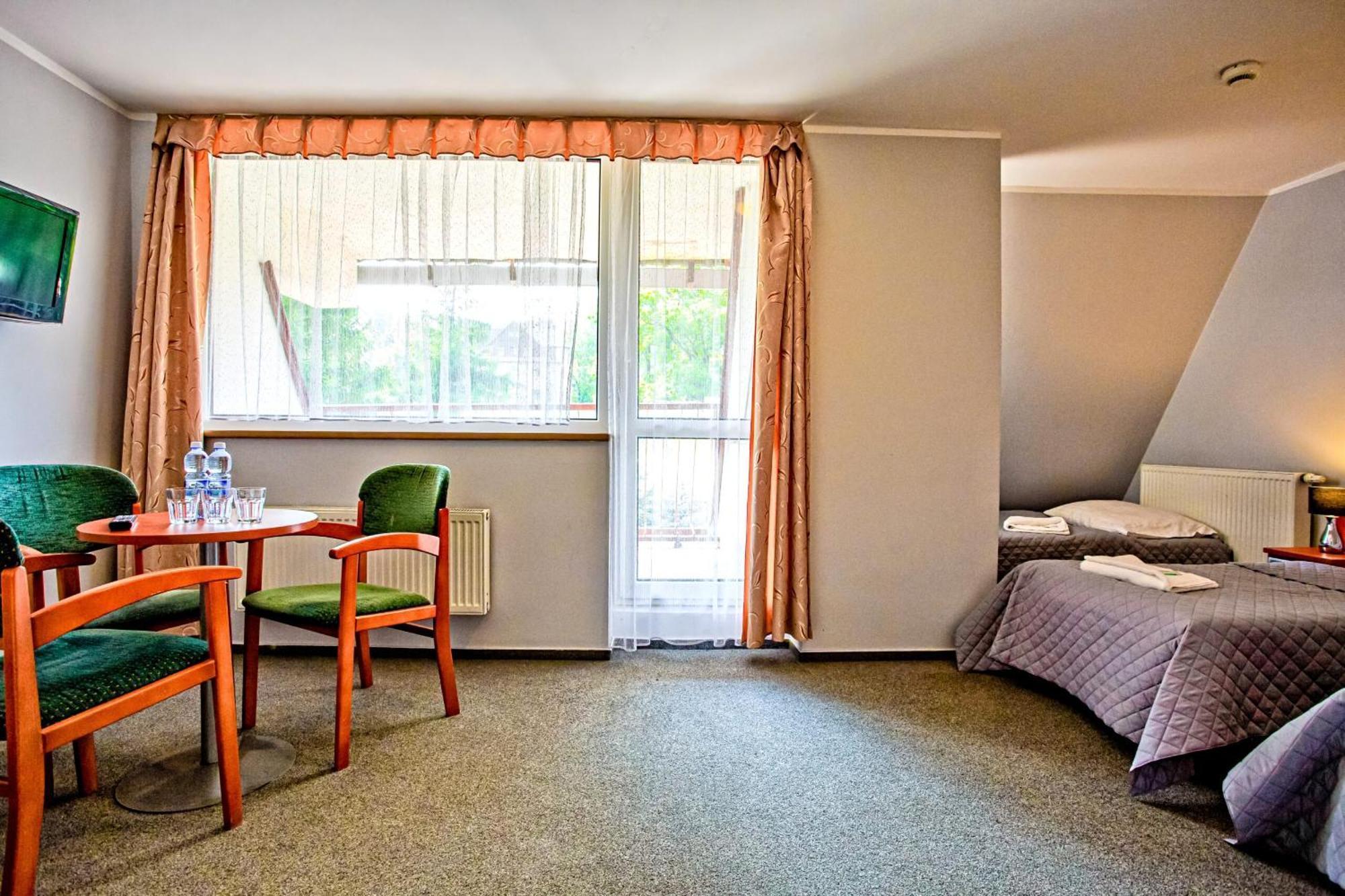 קרפאז' Hotel Karolinka מראה חיצוני תמונה